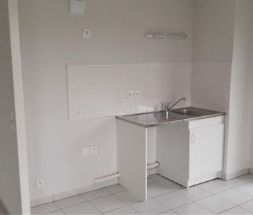 location Appartement T2 DE 43.31m² À BORDEAUX - Photo 2
