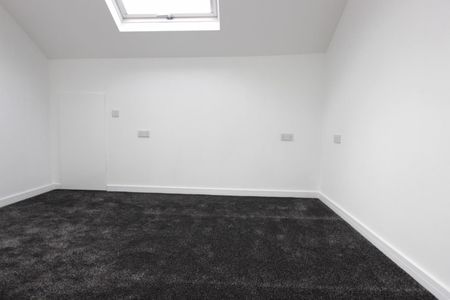 2 bedroom Flat To Let - Photo 5
