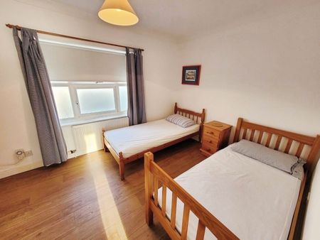 2 bedroom House To Let - Photo 5