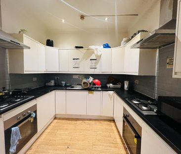8 bedroom house share to rent - Photo 3