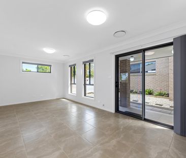 72A Prince Charles Road, Frenchs Forest NSW 2086 - House For Rent |... - Photo 2