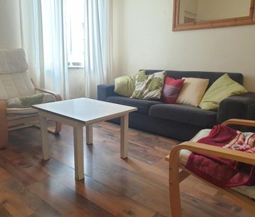 4 bedroom end of terrace house to rent - Photo 1