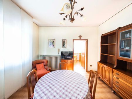 Porzione di bifamiliare in affitto - Photo 3