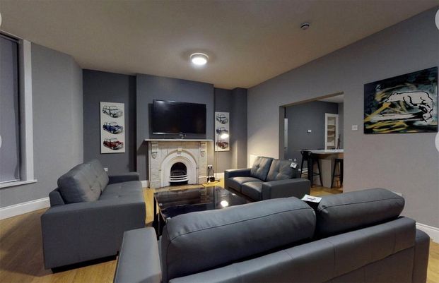 1 bedroom in a house share to rent - Photo 1