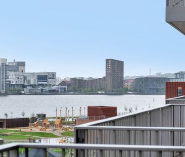 Lys 3-værelses lejlighed med altan og panoramaudsigt i Nørresundby - Foto 4