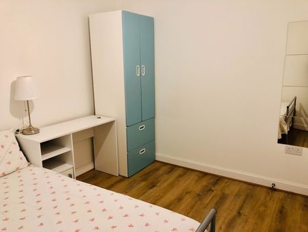 3 Bed Semi-Detached House, Robin Close, CV4 - Photo 5