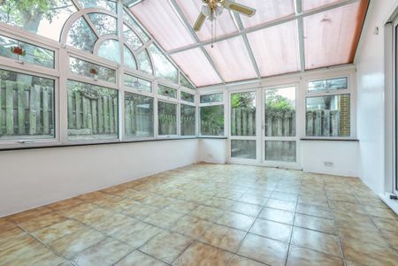 Bell Meadow, Dulwich Wood Avenue SE19 - Photo 4