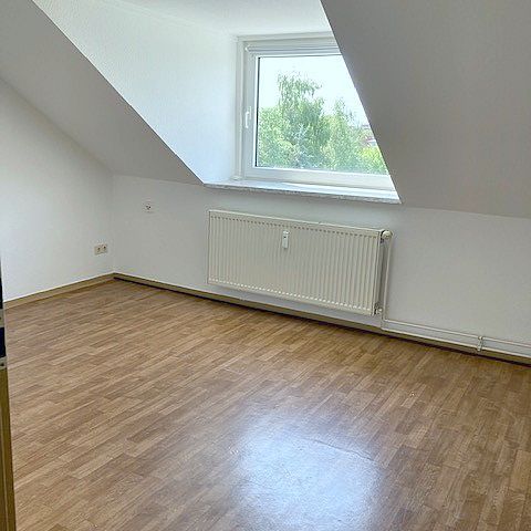 Dachgeschosswohnung in ruhiger Wohnlage - Foto 1