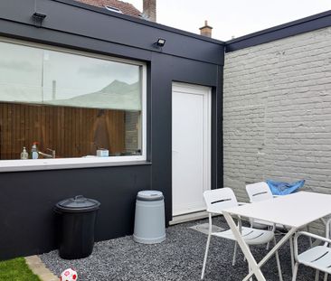 Gerenoveerde woning met zonnige tuin en zonnepanelen in Eeklo! - Photo 4