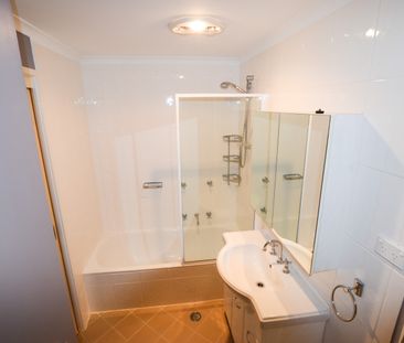 40/12 Goodchild Street, Lyneham ACT 2602 - Townhouse For Rent | Domain - Photo 2