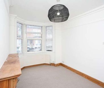 Bruce Grove, Wd, Watford, WD24 - Photo 3