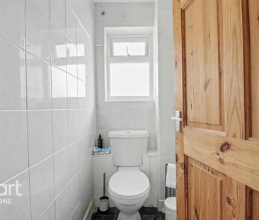 3 bedroom terraced house to rent - Photo 3