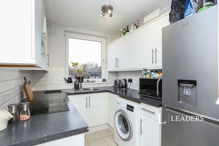 2 bedroom apartment to rent Hillmore Court, 32 Belmont Hill, London, SE13 - Photo 5