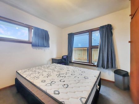 7 Beds, WiFi & Electricity Included - Photo 2