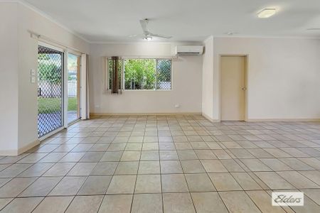 Spacious 4-Bedroom Brick Home in Peaceful Neighborhood - Photo 2