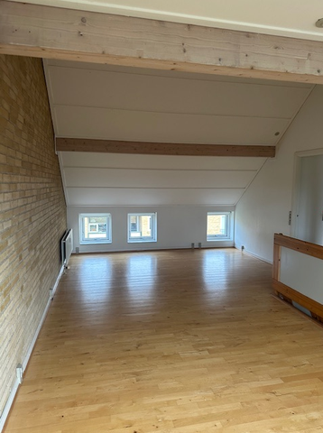 4. værelses lejlighed med god beliggenhed - Photo 2