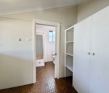 17 Ninth Street, Adamstown - Photo 2