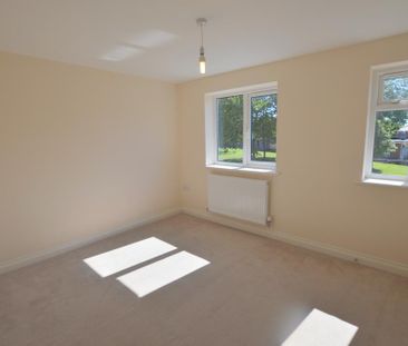 4 bedroom townhouse to rent - Photo 5