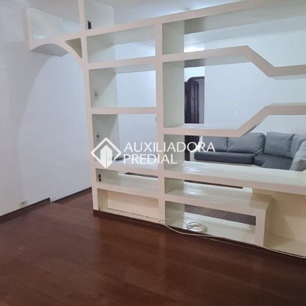 Sobrado com 3 quartos e 249m² para alugar em Demarchi, São Bernardo do Campo. - Photo 1