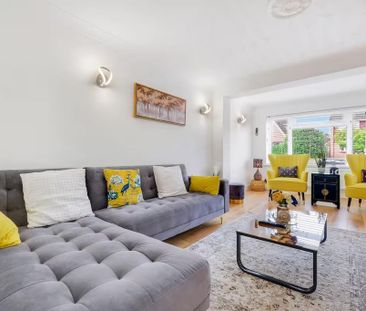4 bedroom detached house to rent - Photo 1
