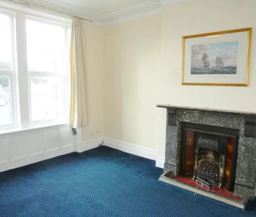 3 bedroom flat to rent - Photo 1