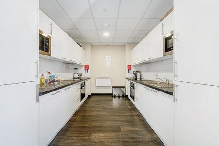 Studio to rent - Photo 5