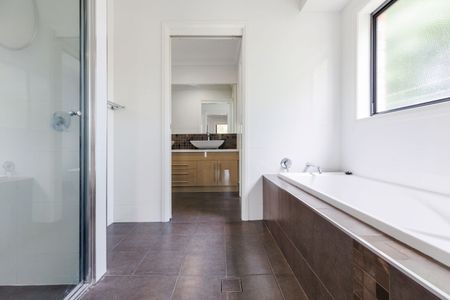 2/9 Budawang Place Tatton NSW - Photo 3