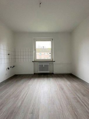 Frisch renovierte 2-Zi.-Whg. mit neuem Badezimmer - Foto 1