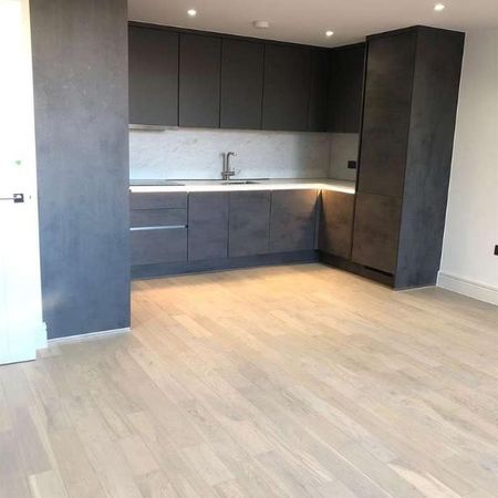 Flat, Colts Village Apartments, Barking Road, London, E6 - Photo 3