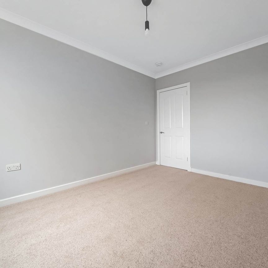 Price £875 pcm - Available Now - Unfurnished - Photo 1