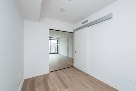 For Lease - 1 JARVIS Street Unit# 1305, Hamilton, Ontario - Photo 2