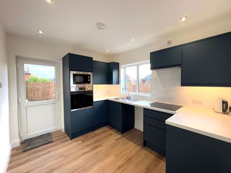 Wychbury Road, Brierley Hill, DY5 2XU - Photo 4