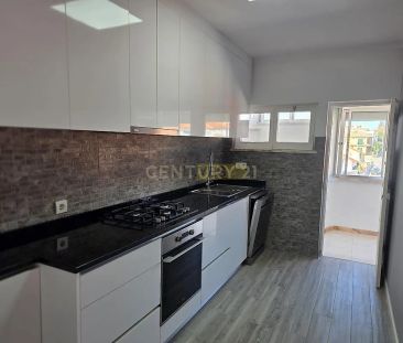 Apartment T3 in Carcavelos e Parede, Cascais - Photo 6