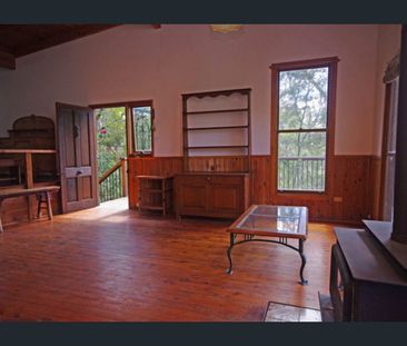 Partly Furnished | 2 Bedrooms | 1 Bathroom - Photo 1