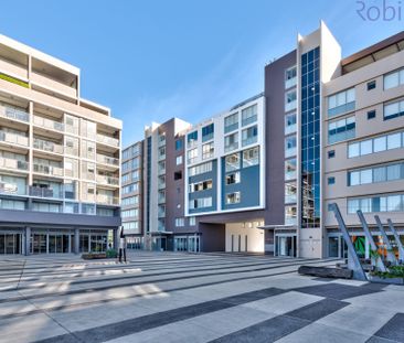 Air-conditioned studio apartment in Newcastle's popular Honeysuckle... - Photo 1
