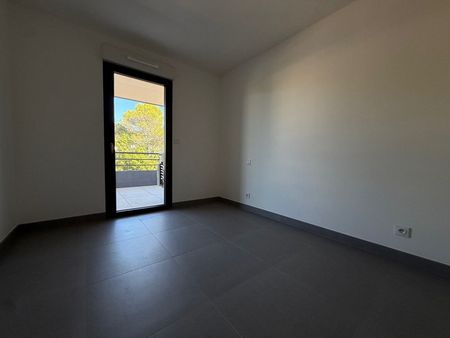 Appartement 2 Pièces 43 m² - Photo 2