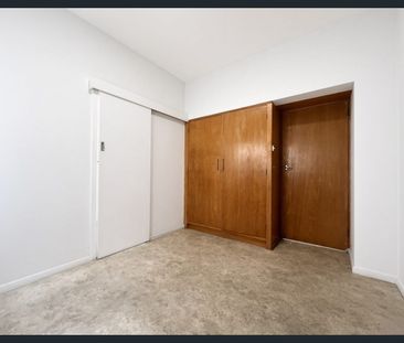 Low-Maintenance Living in Everard Park - Photo 6