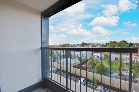 1 bedroom apartment to rent - Photo 2