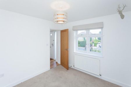 4 bedroom detached house to rent - Photo 5