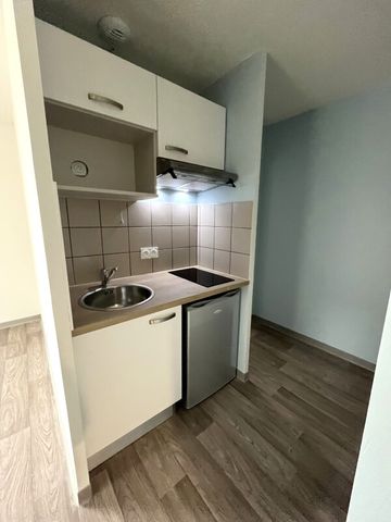 Location Appartement 1 pièce 23m² FRANQUEVILLE ST PIERRE 76520 - Photo 3