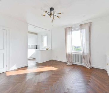 Ravensbourne Park, Catford, SE6 - Photo 1