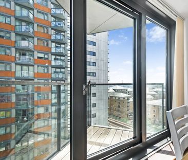 1 Bed Flat, Proton Tower, E14 - Photo 4