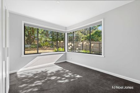 10 Lorienne Street, HEATHMONT - Photo 3