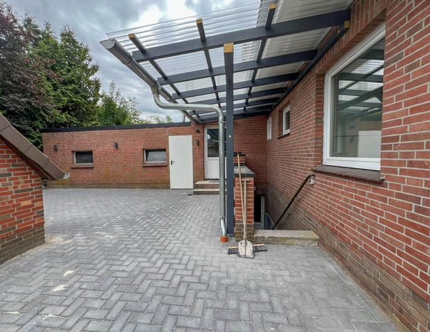6570 - Großzügige und helle EG-Wohnung mit großer Terrasse, Garten und Garage! - Photo 1