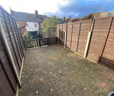 3 bedroom terraced house to rent - Photo 6