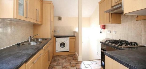 6 bedroom flat to rent - Photo 1