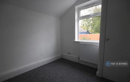 3 bedroom terraced house to rent - Photo 4
