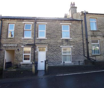 4 bedroom terraced house to rent - Photo 4