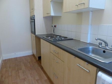 2 bedroom terraced house to rent - Photo 4