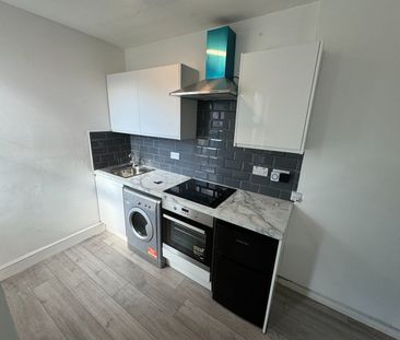 2 Bed Flat, Montpelier Road, BN1 - Photo 6